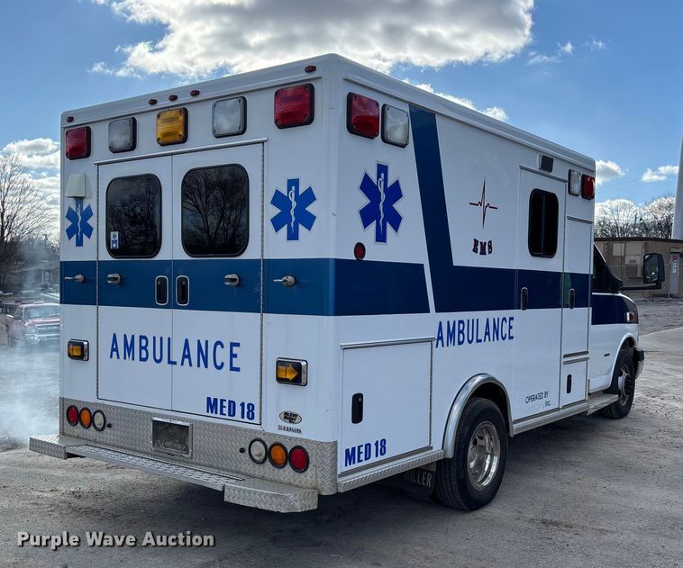 image for item DW7415 2010 Chevrolet Express 3500 ambulance