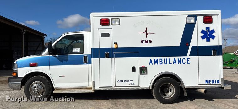 image for item DW7415 2010 Chevrolet Express 3500 ambulance