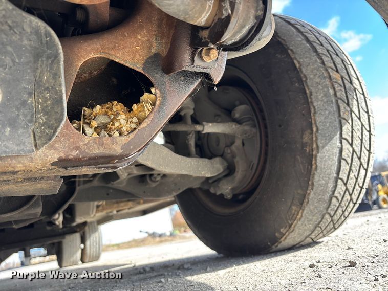 image for item DW7415 2010 Chevrolet Express 3500 ambulance