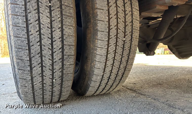 image for item DW7415 2010 Chevrolet Express 3500 ambulance