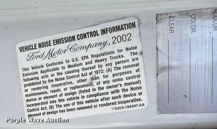 image for item DW7416 2002 Ford E350 ambulance