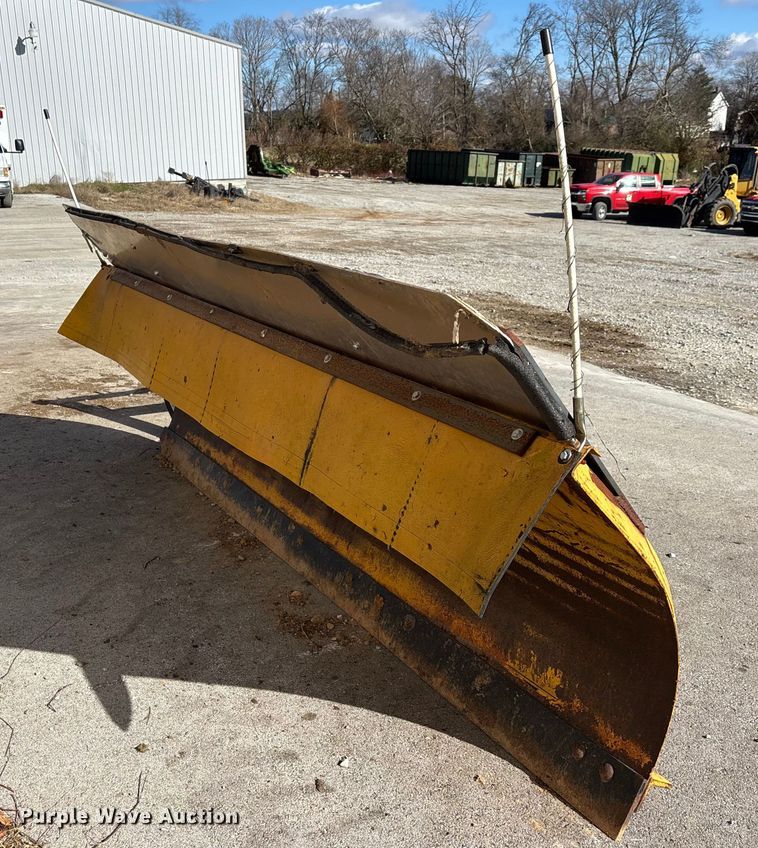 image for item DW7417 9' W snow blade