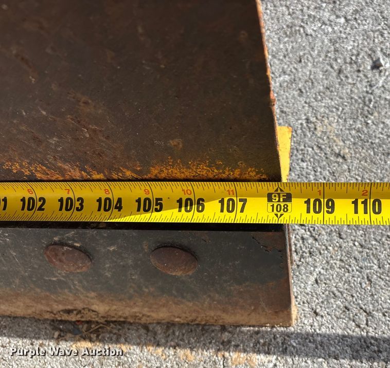 image for item DW7417 9' W snow blade