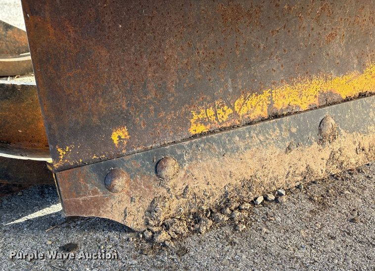 image for item DW7417 9' W snow blade