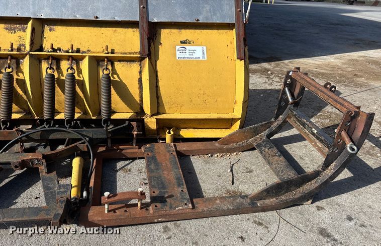 image for item DW7417 9' W snow blade