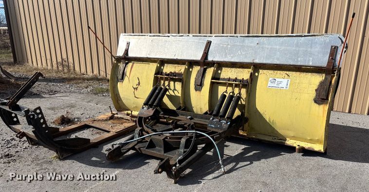 image for item DW7418 9' W snow blade