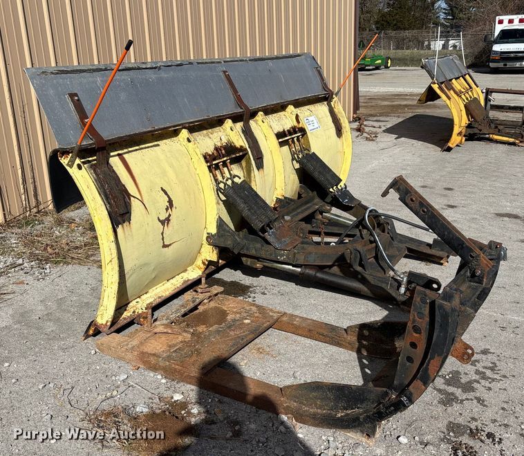 image for item DW7418 9' W snow blade