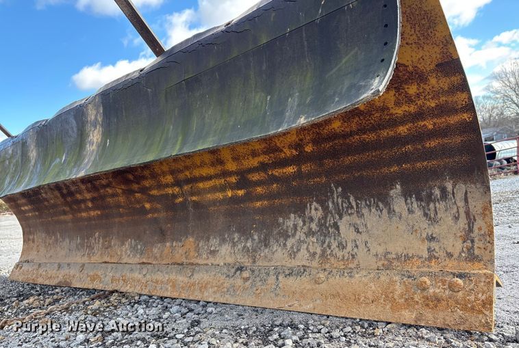 image for item DW7419 10' W snow blade