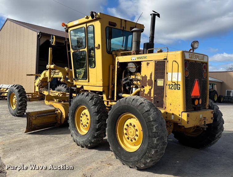 image for item DW7422 1993 Caterpillar 120G motor grader