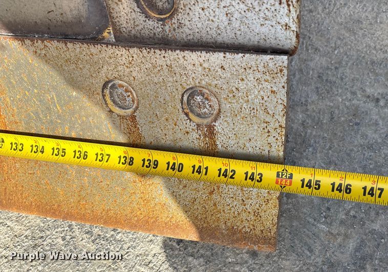 image for item DW7422 1993 Caterpillar 120G motor grader