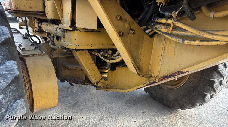 image for item DW7422 1993 Caterpillar 120G motor grader