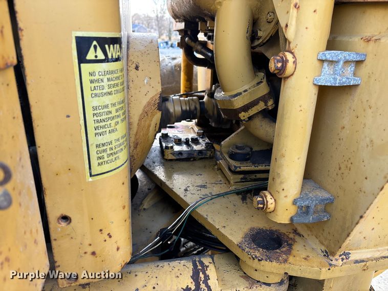 image for item DW7422 1993 Caterpillar 120G motor grader