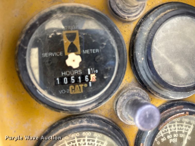 image for item DW7422 1993 Caterpillar 120G motor grader