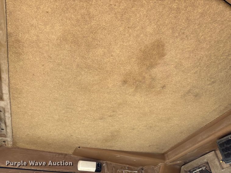 image for item DW7422 1993 Caterpillar 120G motor grader