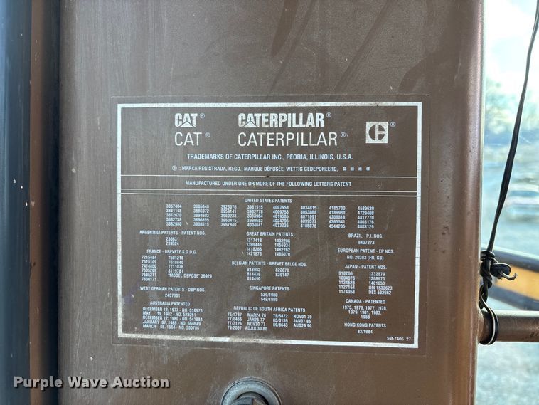 image for item DW7422 1993 Caterpillar 120G motor grader