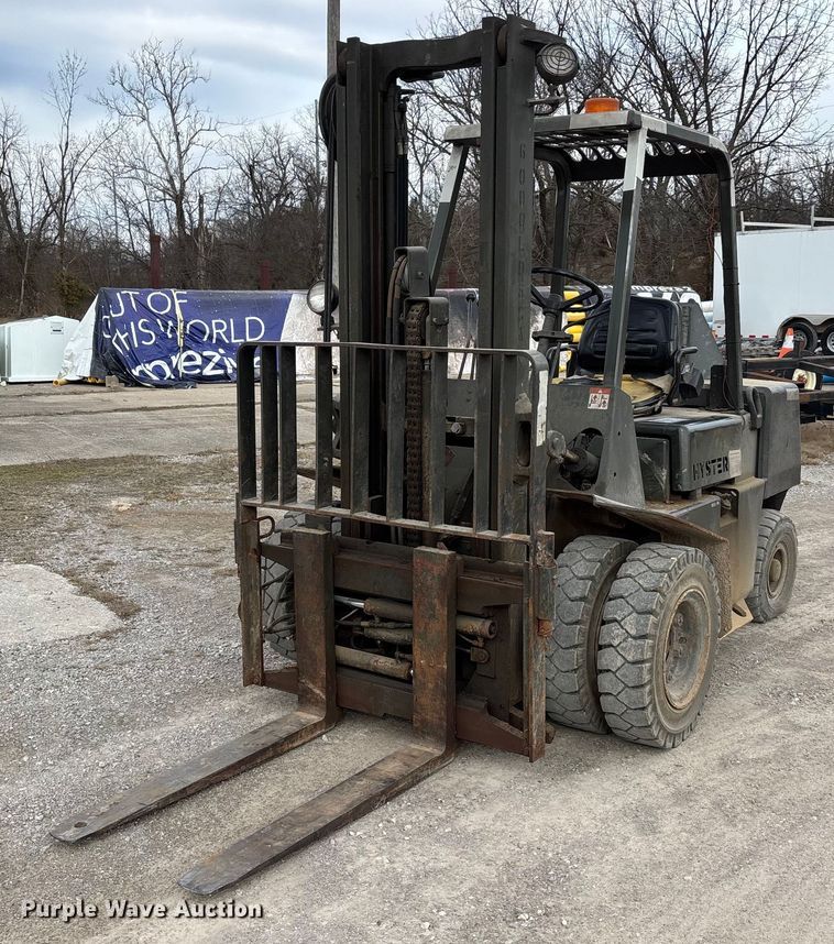 image for item DW7423 Hyster H60XLM forklift