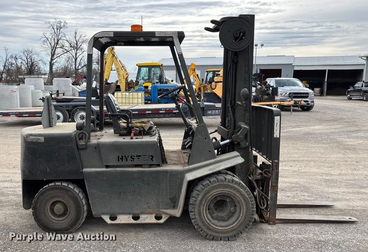 image for item DW7423 Hyster H60XLM forklift