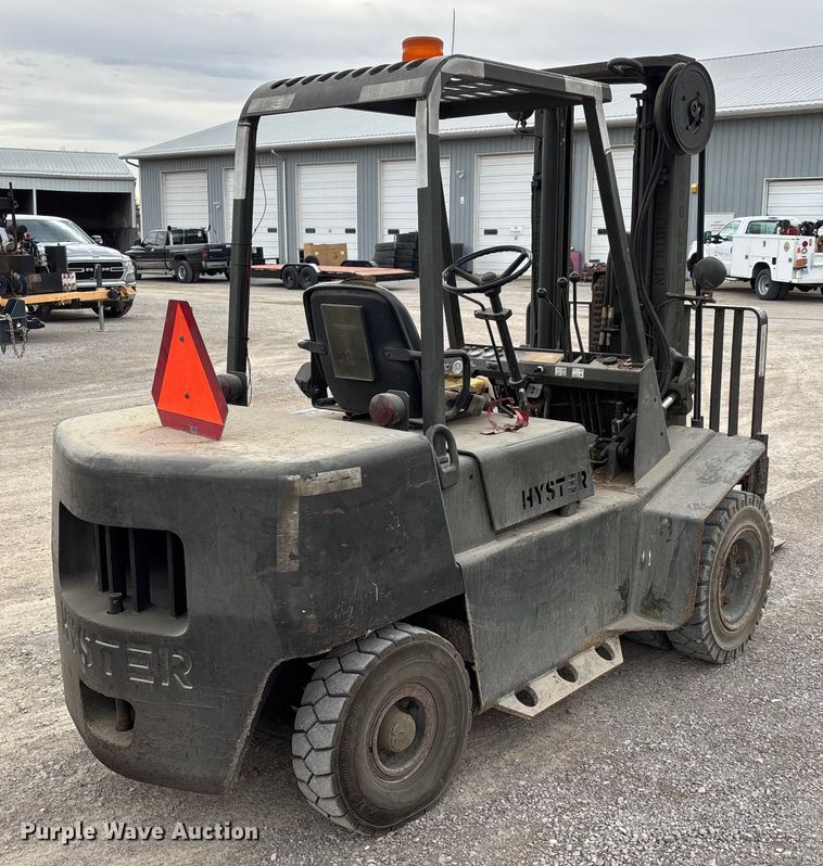 image for item DW7423 Hyster H60XLM forklift