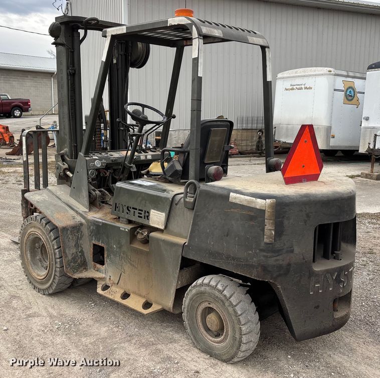 image for item DW7423 Hyster H60XLM forklift