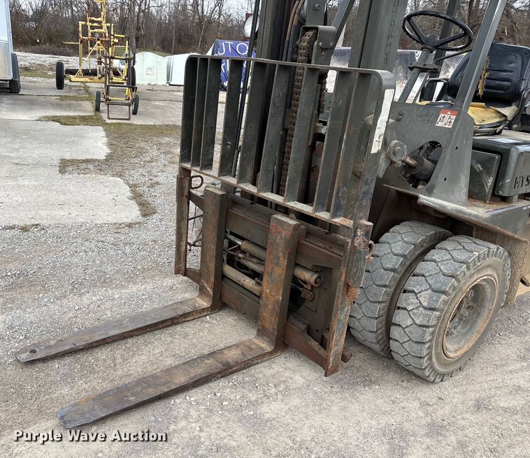 image for item DW7423 Hyster H60XLM forklift