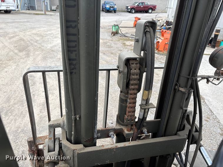 image for item DW7423 Hyster H60XLM forklift