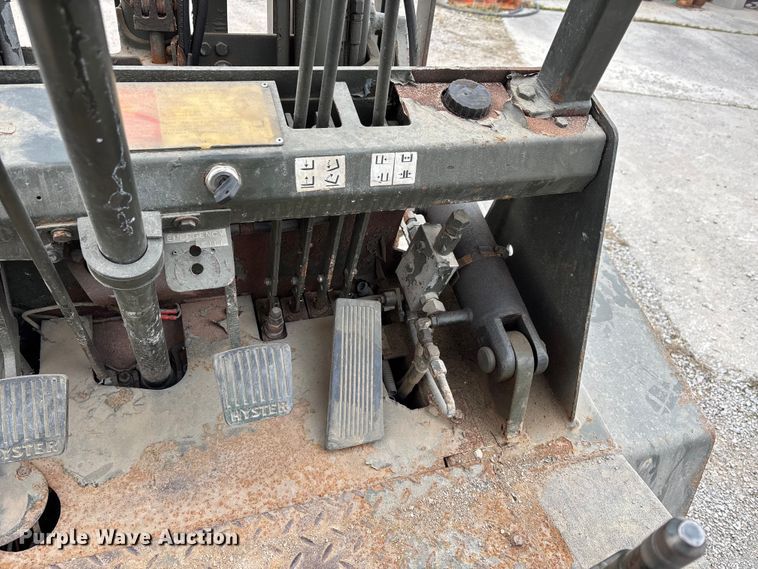 image for item DW7423 Hyster H60XLM forklift