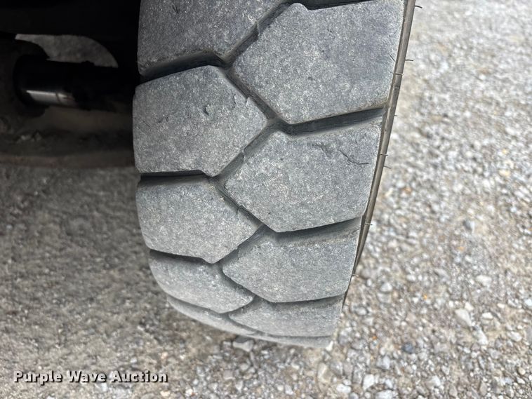 image for item DW7423 Hyster H60XLM forklift