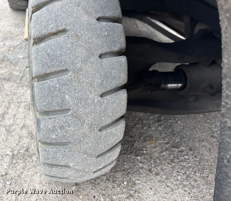 image for item DW7423 Hyster H60XLM forklift