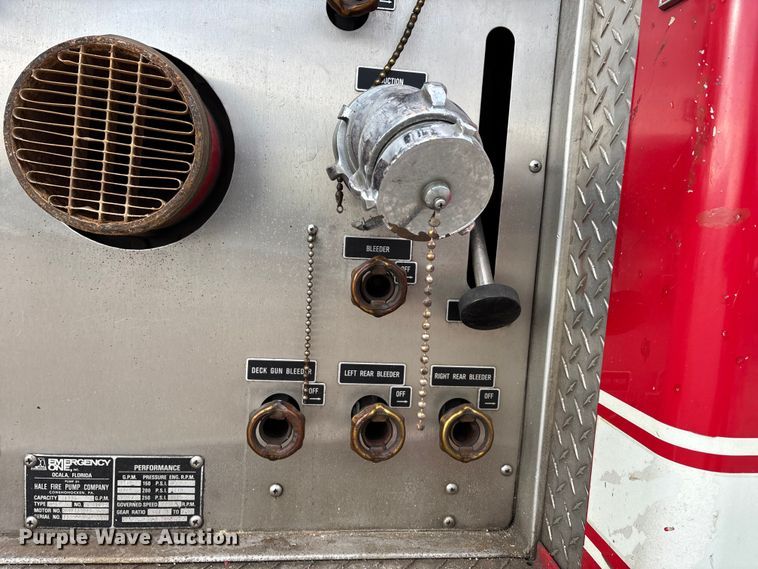 image for item DW7424 1988 Federal Motors pumper fire truck