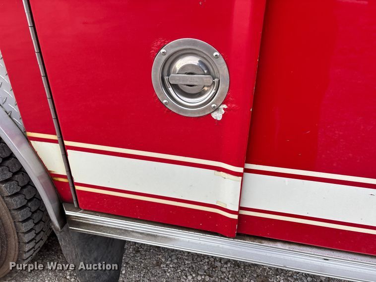 image for item DW7424 1988 Federal Motors pumper fire truck