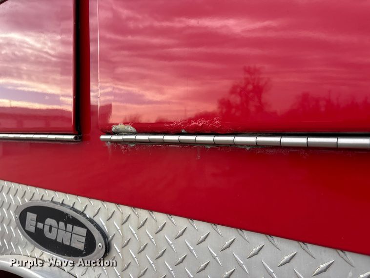 image for item DW7424 1988 Federal Motors pumper fire truck