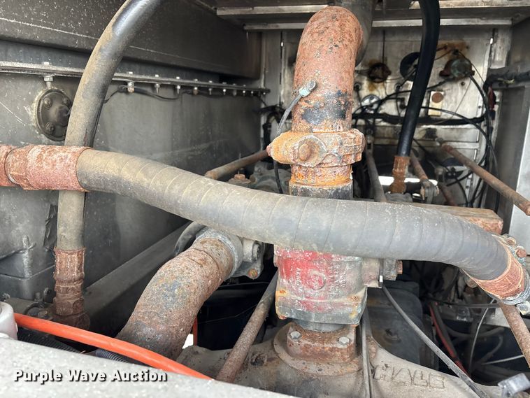 image for item DW7424 1988 Federal Motors pumper fire truck