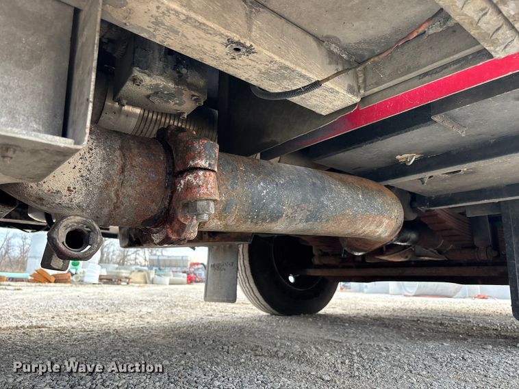 image for item DW7424 1988 Federal Motors pumper fire truck