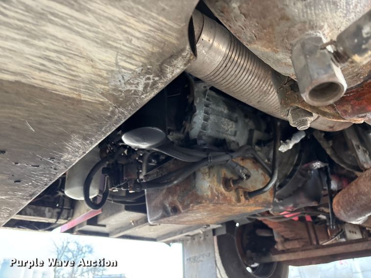 image for item DW7424 1988 Federal Motors pumper fire truck