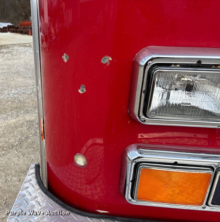 image for item DW7424 1988 Federal Motors pumper fire truck