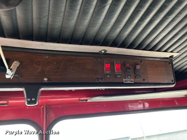 image for item DW7424 1988 Federal Motors pumper fire truck