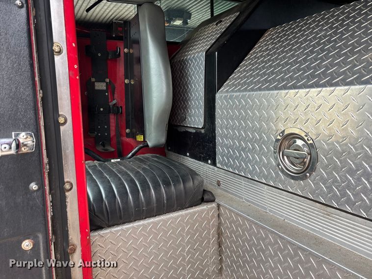 image for item DW7424 1988 Federal Motors pumper fire truck