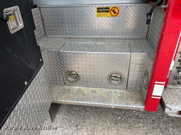 image for item DW7424 1988 Federal Motors pumper fire truck