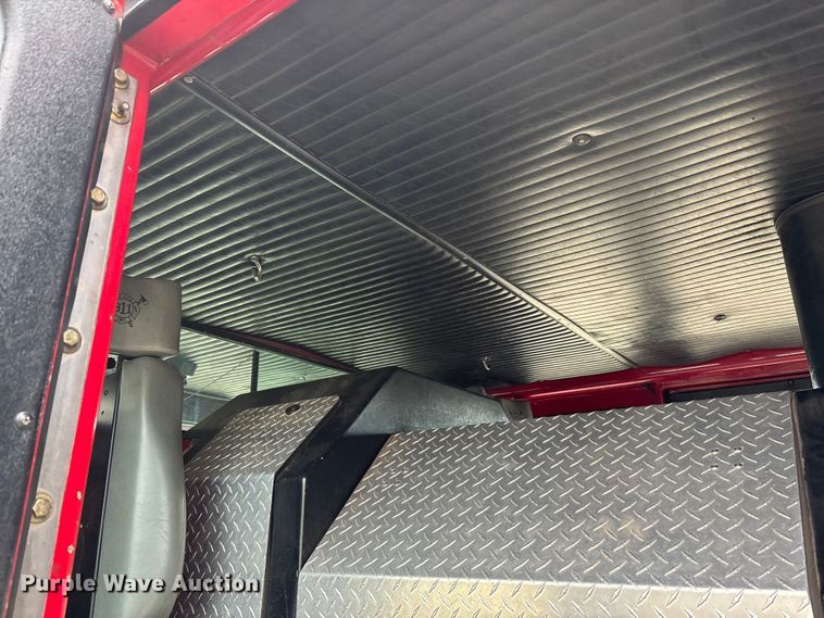 image for item DW7424 1988 Federal Motors pumper fire truck