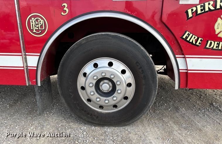 image for item DW7424 1988 Federal Motors pumper fire truck