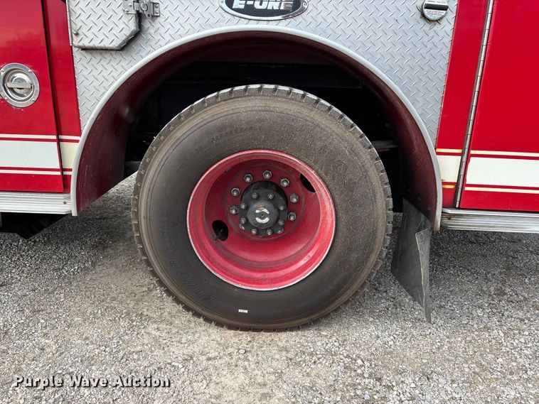 image for item DW7424 1988 Federal Motors pumper fire truck