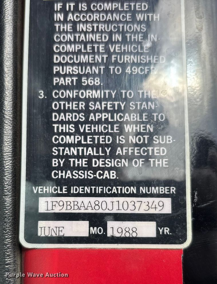 image for item DW7424 1988 Federal Motors pumper fire truck