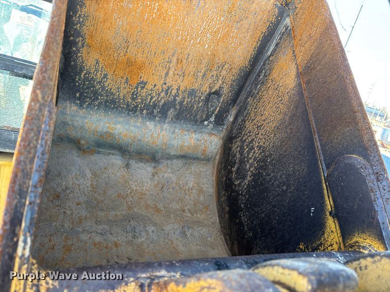 image for item DW7428 1994 John Deere 310D Turbo backhoe