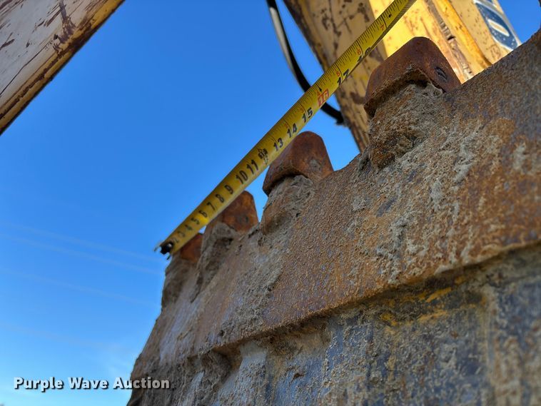 image for item DW7428 1994 John Deere 310D Turbo backhoe