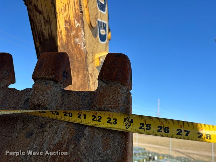 image for item DW7428 1994 John Deere 310D Turbo backhoe