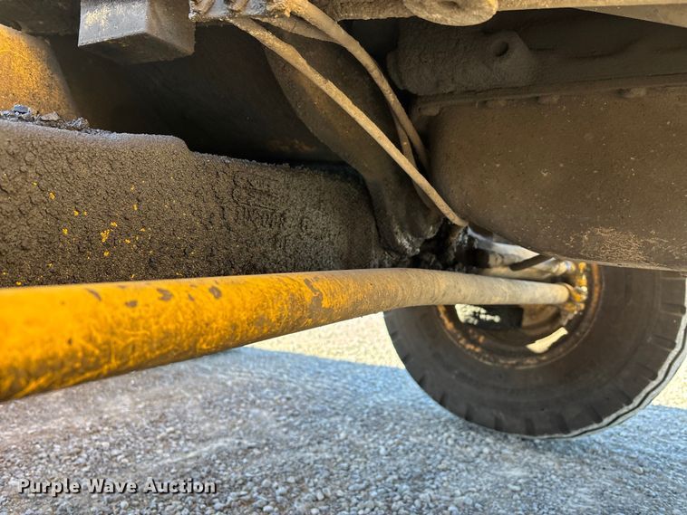 image for item DW7428 1994 John Deere 310D Turbo backhoe