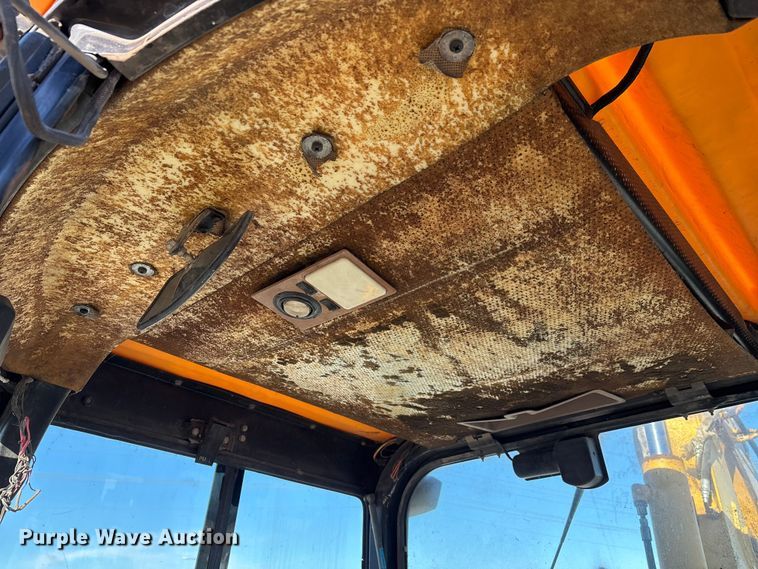 image for item DW7428 1994 John Deere 310D Turbo backhoe