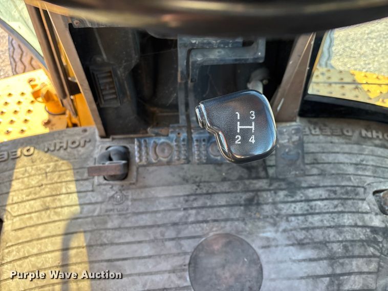 image for item DW7428 1994 John Deere 310D Turbo backhoe