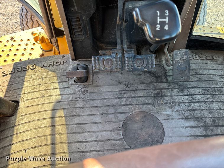 image for item DW7428 1994 John Deere 310D Turbo backhoe