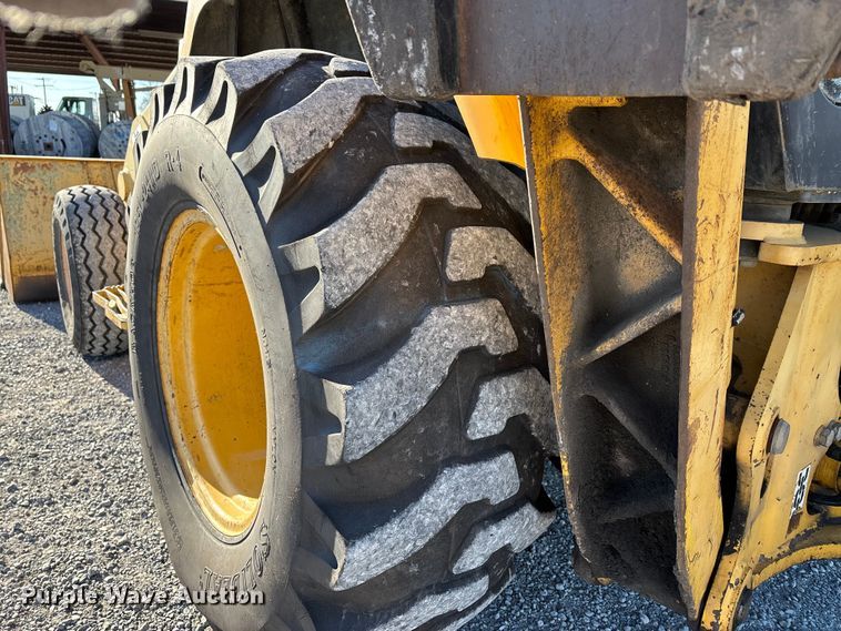 image for item DW7428 1994 John Deere 310D Turbo backhoe